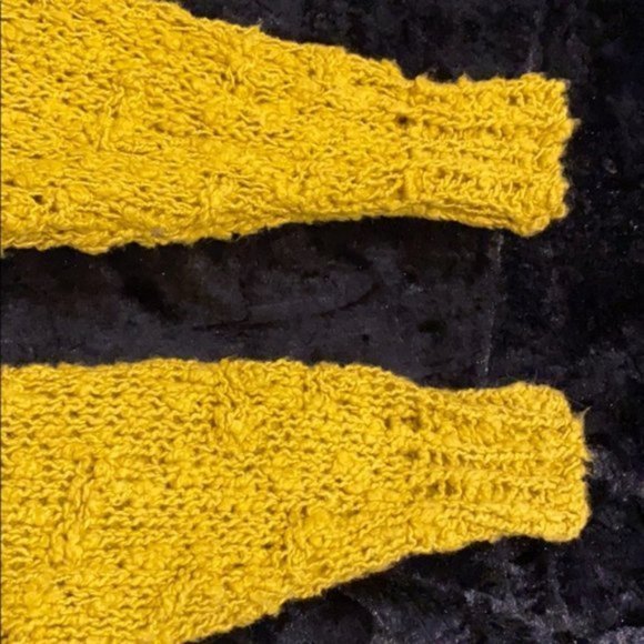 NWOT Free People Sunday Shore Sweater. XS - Picture 9 of 12